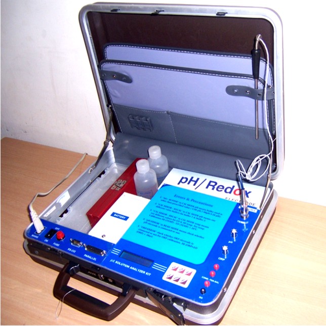  Water & Soil Analysis Kit ( Microprocessor Based), Model No.: KI - 182